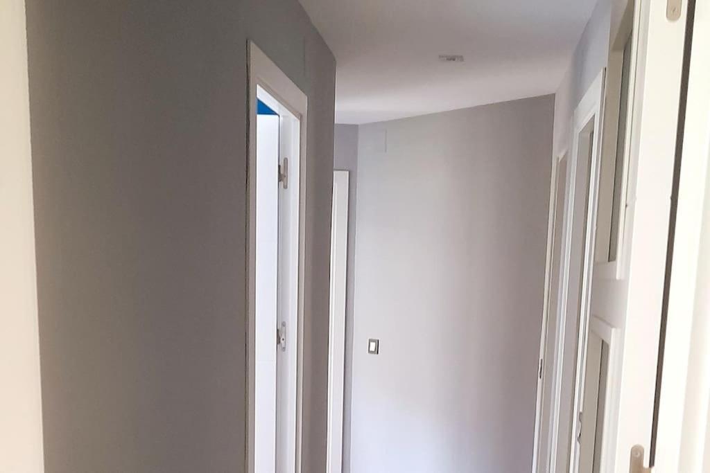 אל פראט דה לוברגאט Exclusive House Close To Airport מראה חיצוני תמונה